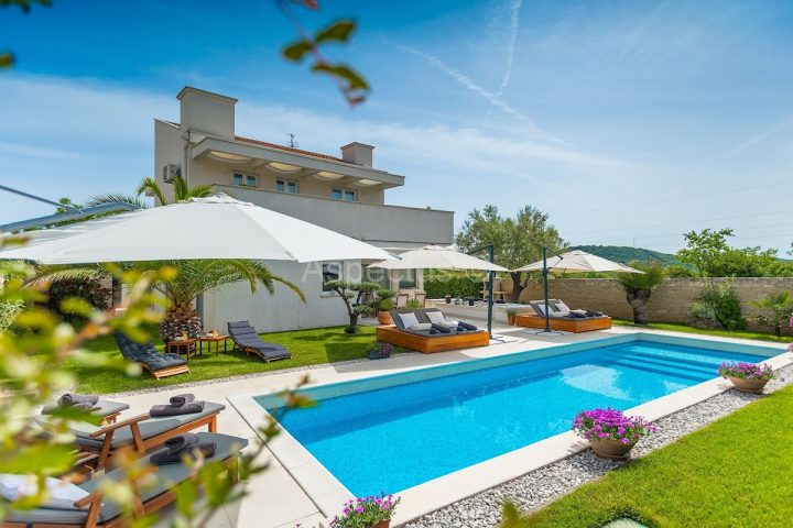 Maison à vendre 224 m² – Rovinjsko Selo