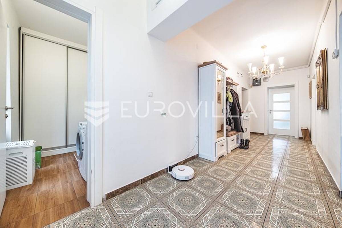 Apartma Na predaj - GRAD ZAGREB ZAGREB