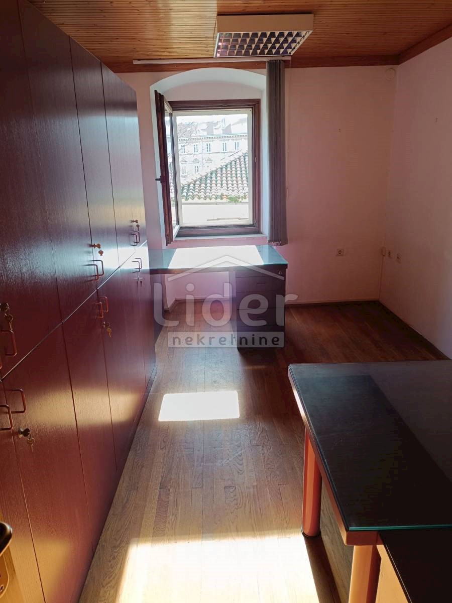 Locaux commerciaux À louer - Primorsko-goranska Rijeka - foto 3/9