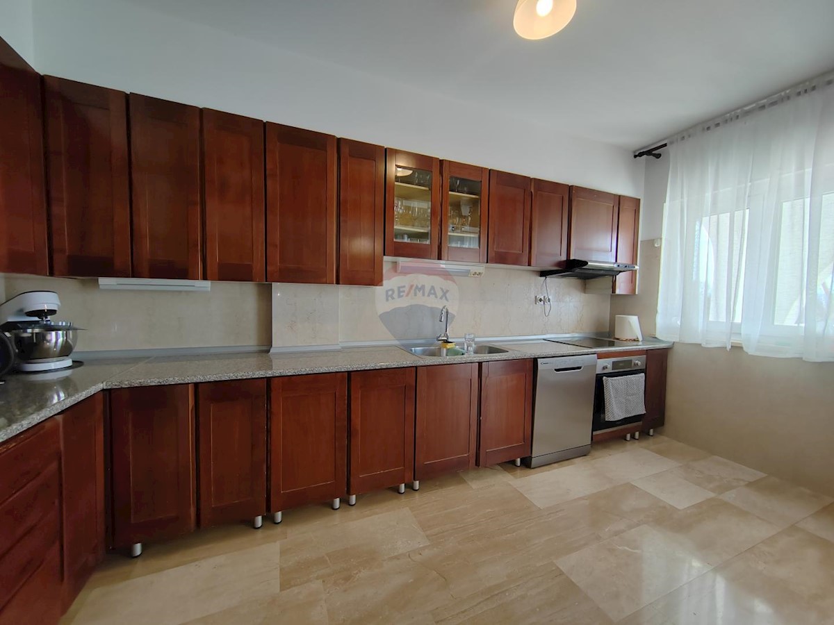 Apartmán Na predaj - PRIMORSKO-GORANSKA KRK