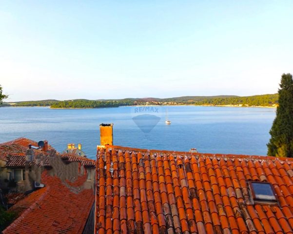 Mieszkanie na sprzedaż 100 m² – Rovinj
