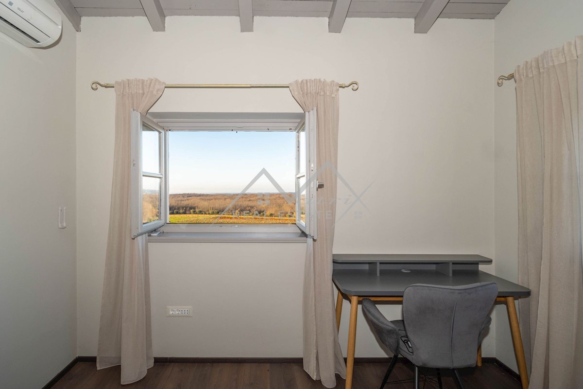 Hiša Na predaj - ISTARSKA POREČ