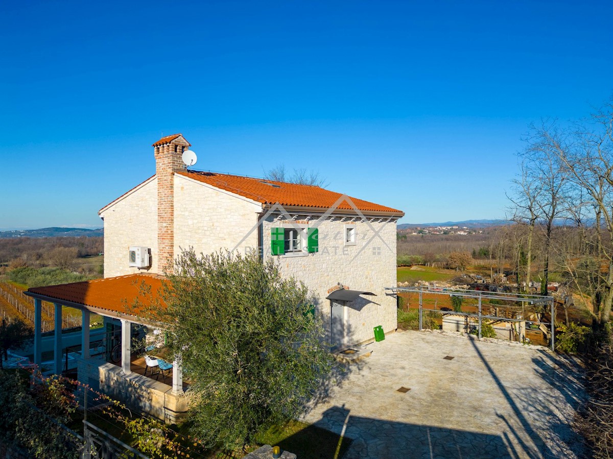 Hiša Na predaj - ISTARSKA POREČ