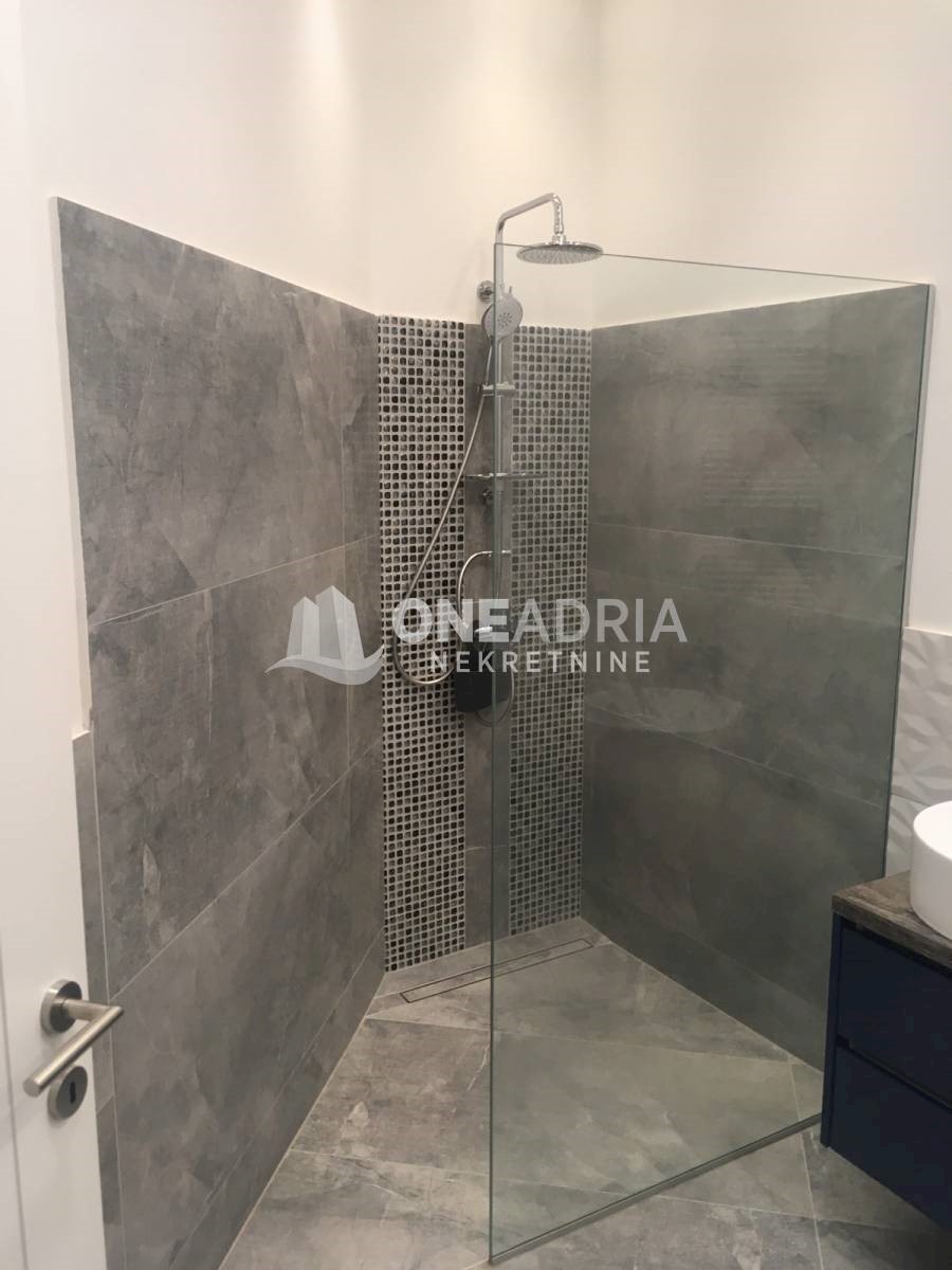 Flat For rent - PRIMORSKO-GORANSKA Rijeka