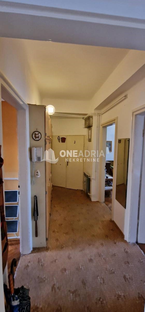 Stan Na prodaju - PRIMORSKO-GORANSKA CRIKVENICA