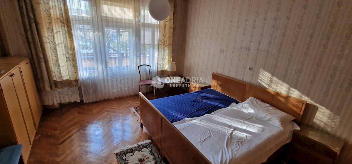Stan Na prodaju - PRIMORSKO-GORANSKA CRIKVENICA
