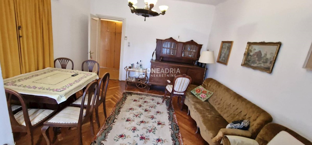 Stan Na prodaju - PRIMORSKO-GORANSKA CRIKVENICA