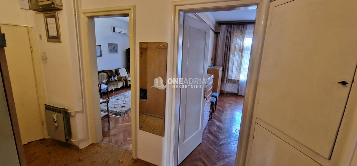 Stan Na prodaju - PRIMORSKO-GORANSKA CRIKVENICA