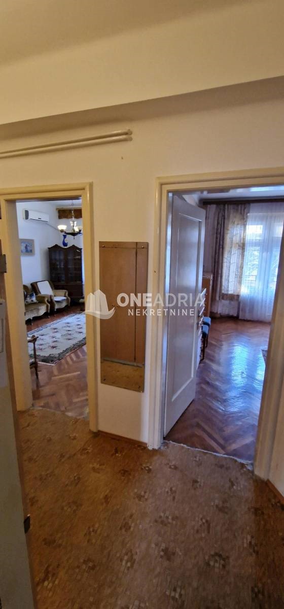 Stan Na prodaju - PRIMORSKO-GORANSKA CRIKVENICA