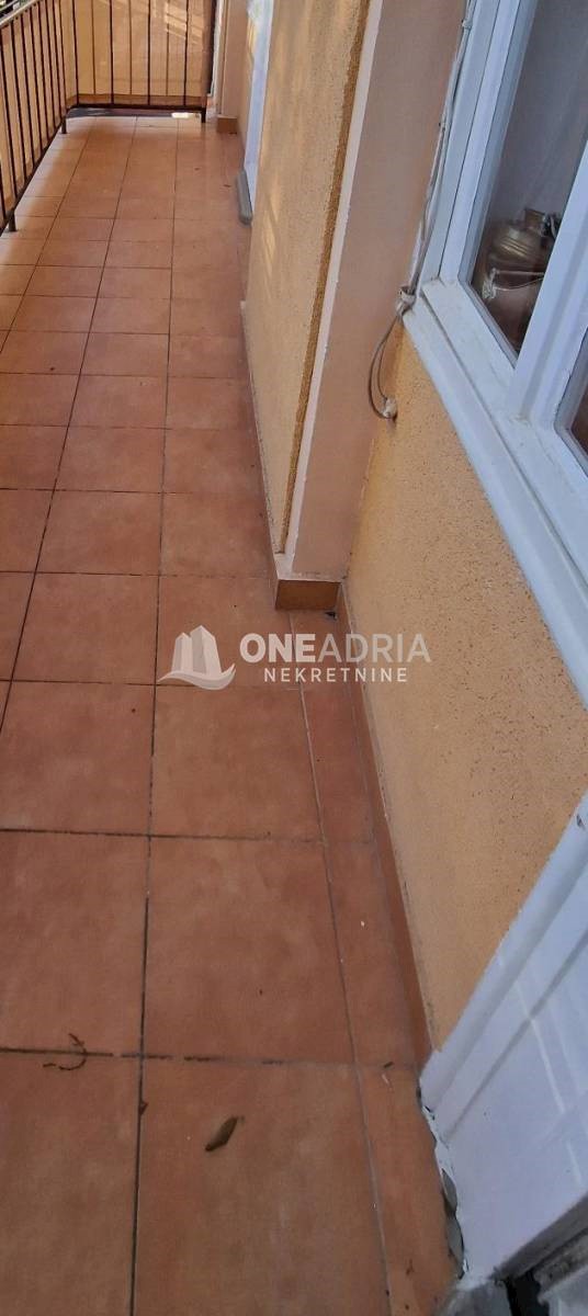 Stan Na prodaju - PRIMORSKO-GORANSKA CRIKVENICA