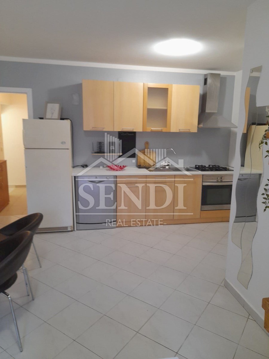 Apartmán Na predaj - ISTARSKA POREČ