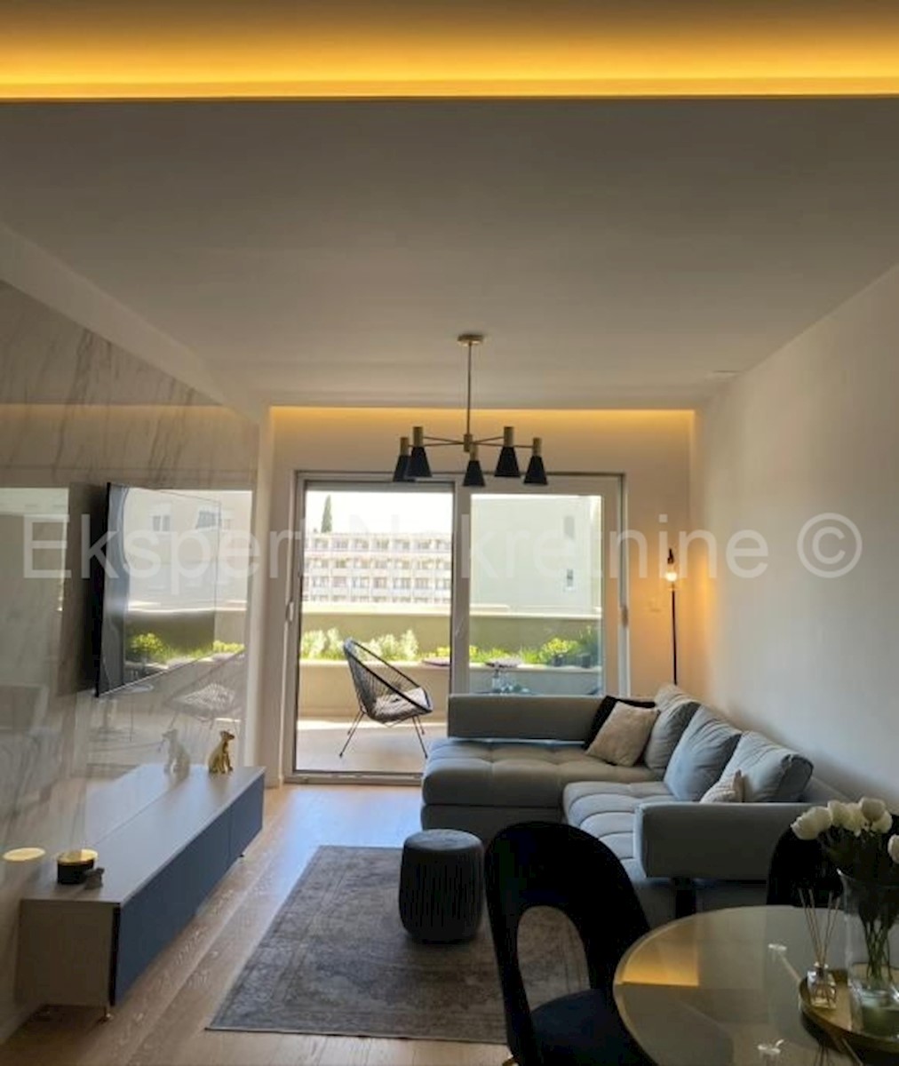 Apartment Zu verkaufen - SPLITSKO-DALMATINSKA SPLIT