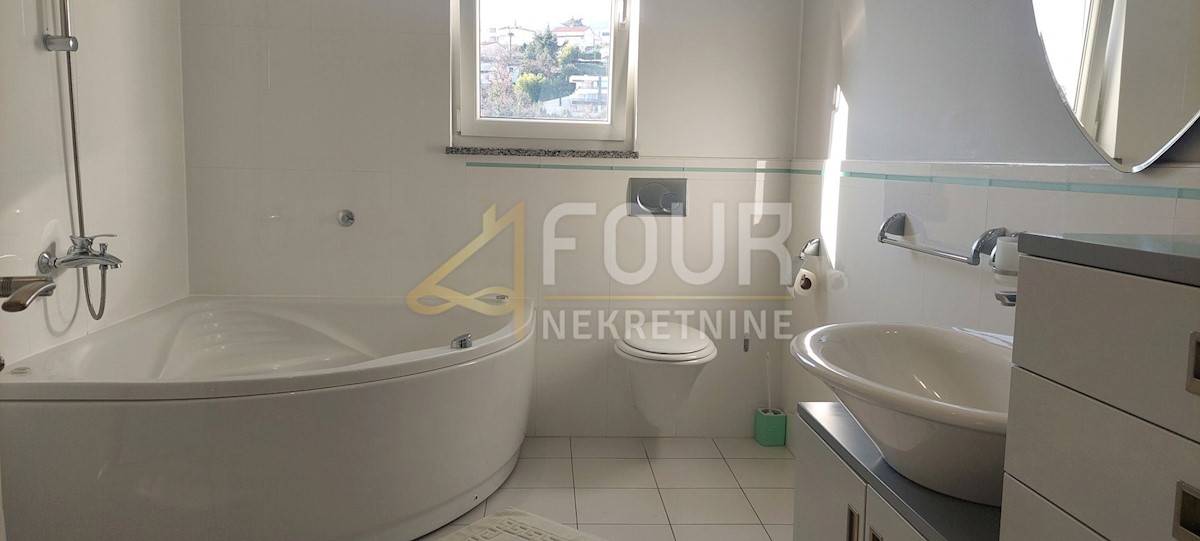 Appartement À louer - PRIMORSKO-GORANSKA OPATIJA