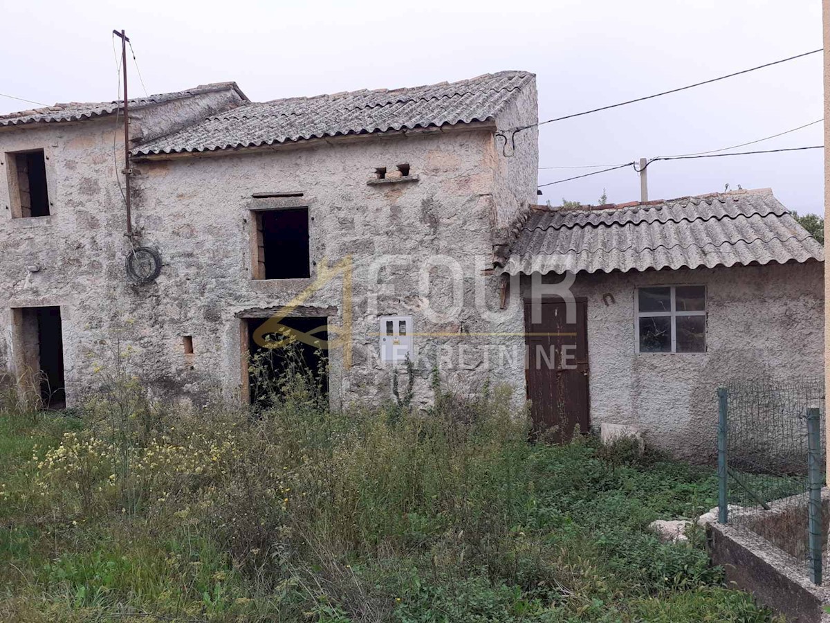 House For sale - ISTARSKA KAROJBA