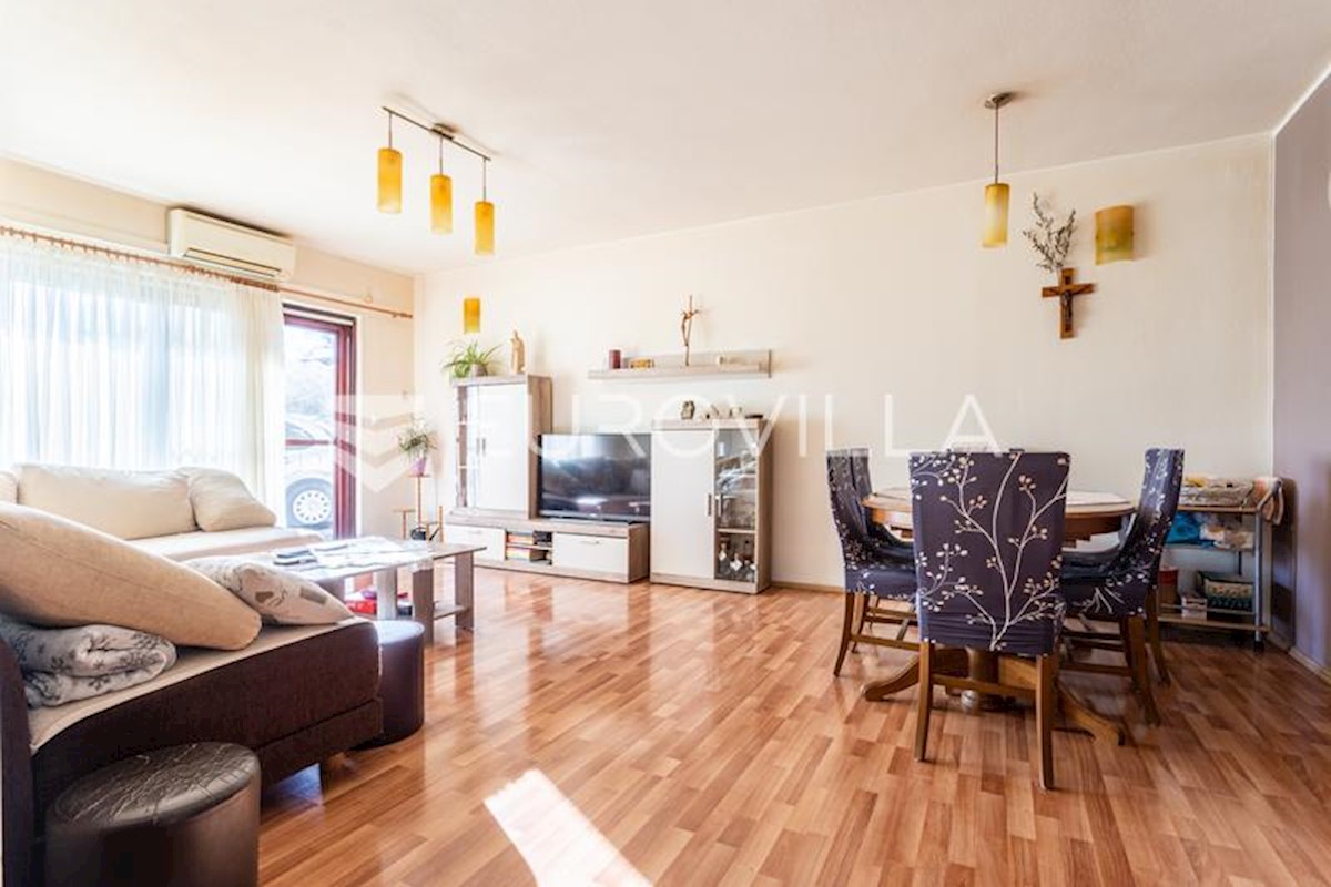 Flat For sale - SPLITSKO-DALMATINSKA SPLIT