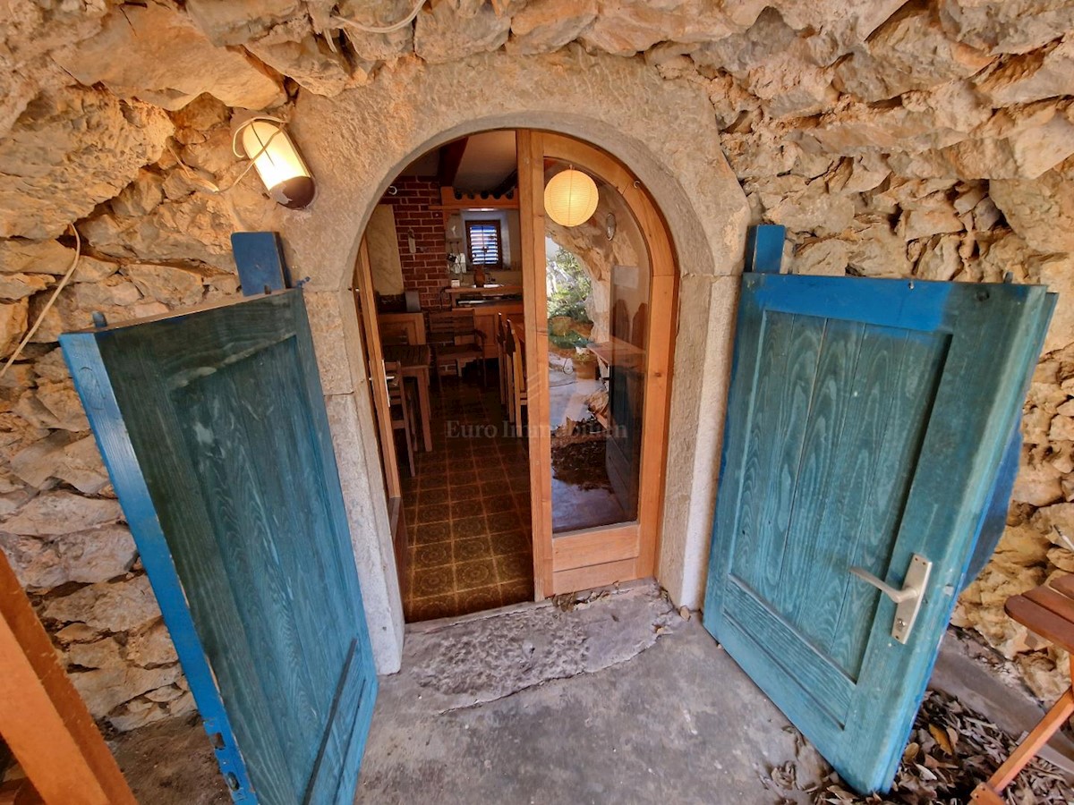 Dom Na predaj - PRIMORSKO-GORANSKA KRK