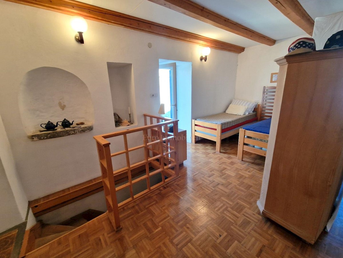 Dom Na predaj - PRIMORSKO-GORANSKA KRK