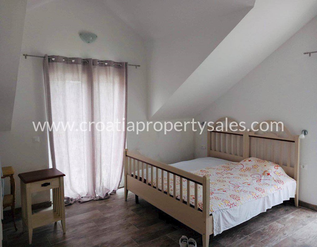 Apartment Zu verkaufen - SPLITSKO-DALMATINSKA BRAČ