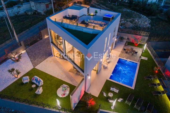 Dom na predaj 258 m² – Split