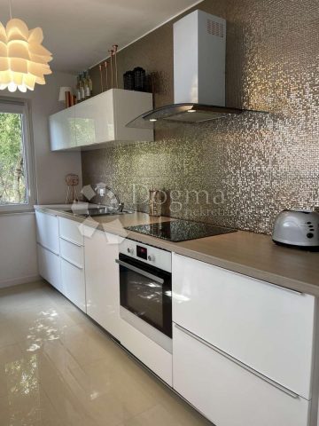 Apartma na predaj 85 m² – Malinska