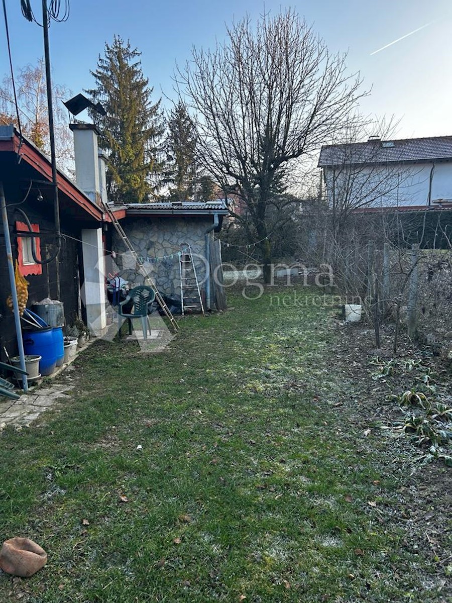 Zemljište Na prodaju - ZAGREBAČKA SAMOBOR