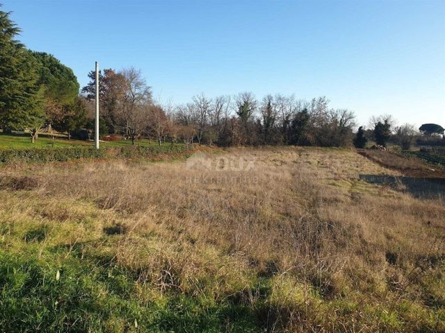Zemljište na prodaju 1000 m² – Kaštelir