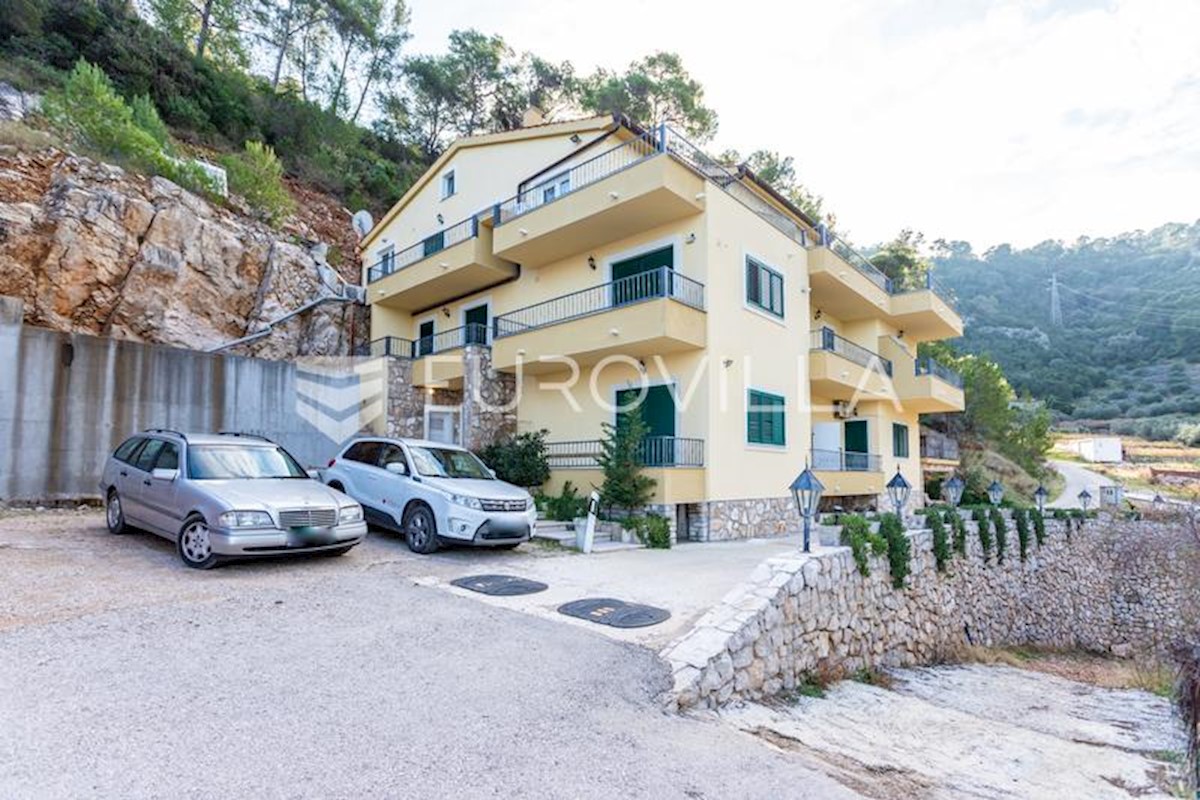 House For sale - SPLITSKO-DALMATINSKA HVAR