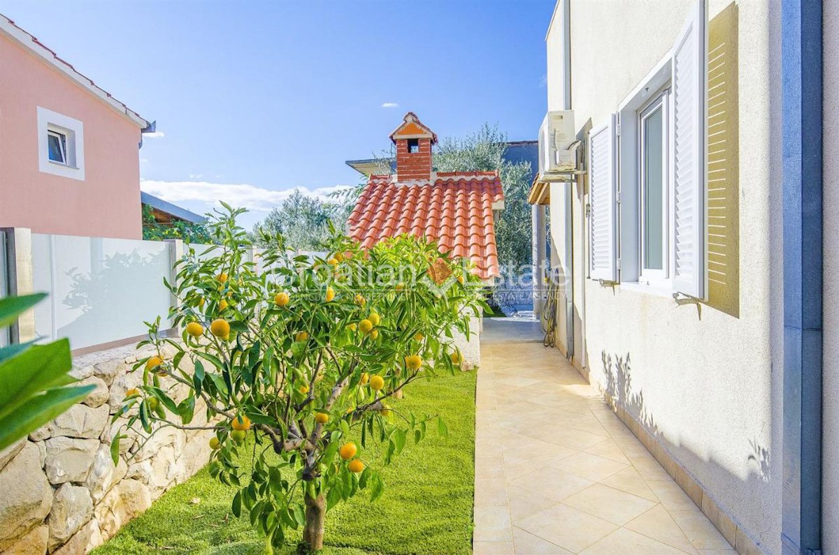 Haus Zu verkaufen - SPLITSKO-DALMATINSKA TROGIR