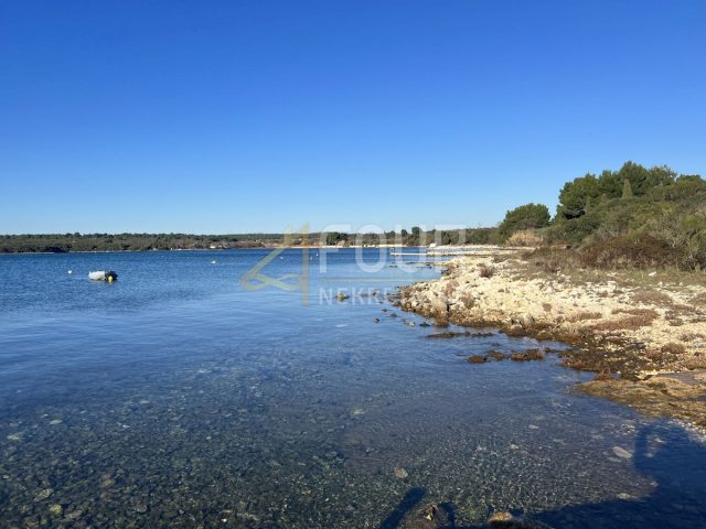 Land for sale 526 m² – Medulin