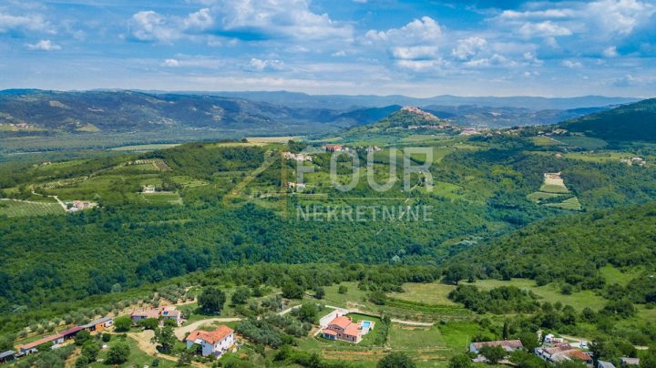 Pozemek na prodej 1413 m² – Karojba