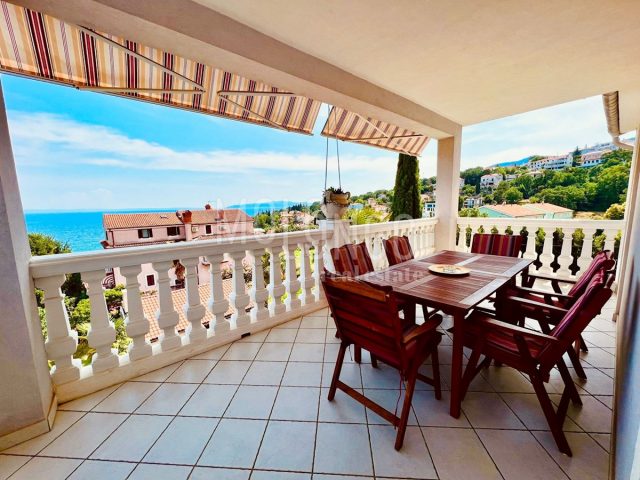 Apartment zu vermieten 128 m² – Ičići