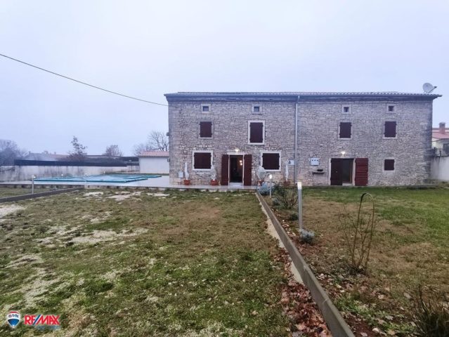 Hiša Naprodaj - Istarska Svetvinčenat - foto 2/31