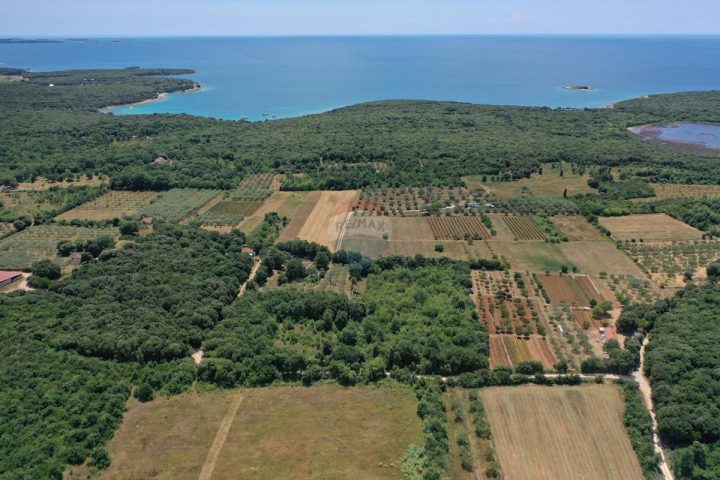 Terrain à vendre 14700 m² – Rovinj