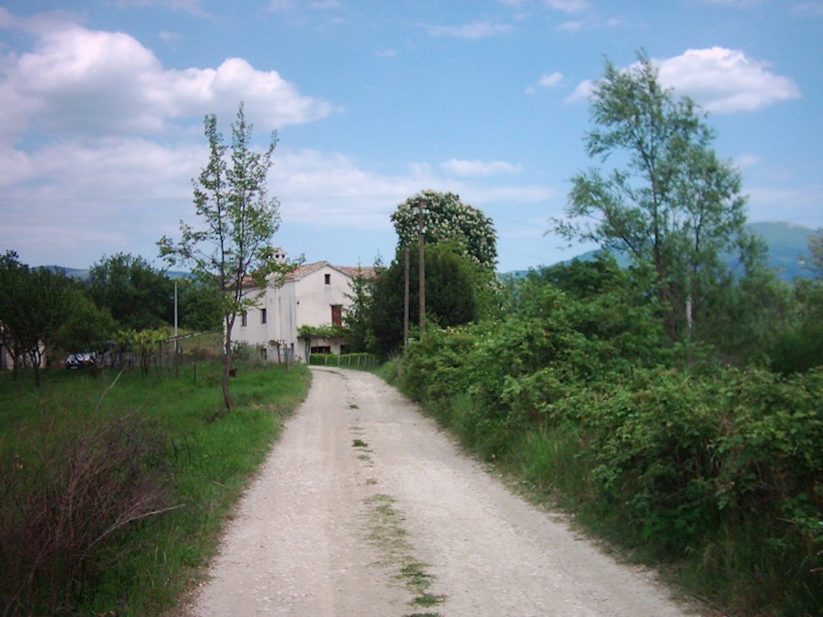 Dom Na predaj - ISTARSKA LUPOGLAV