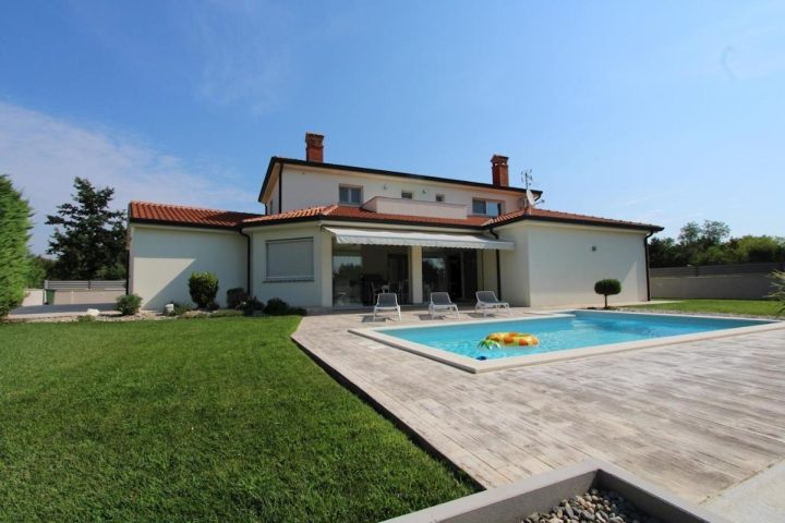 Dům na prodej 353 m² – Poreč