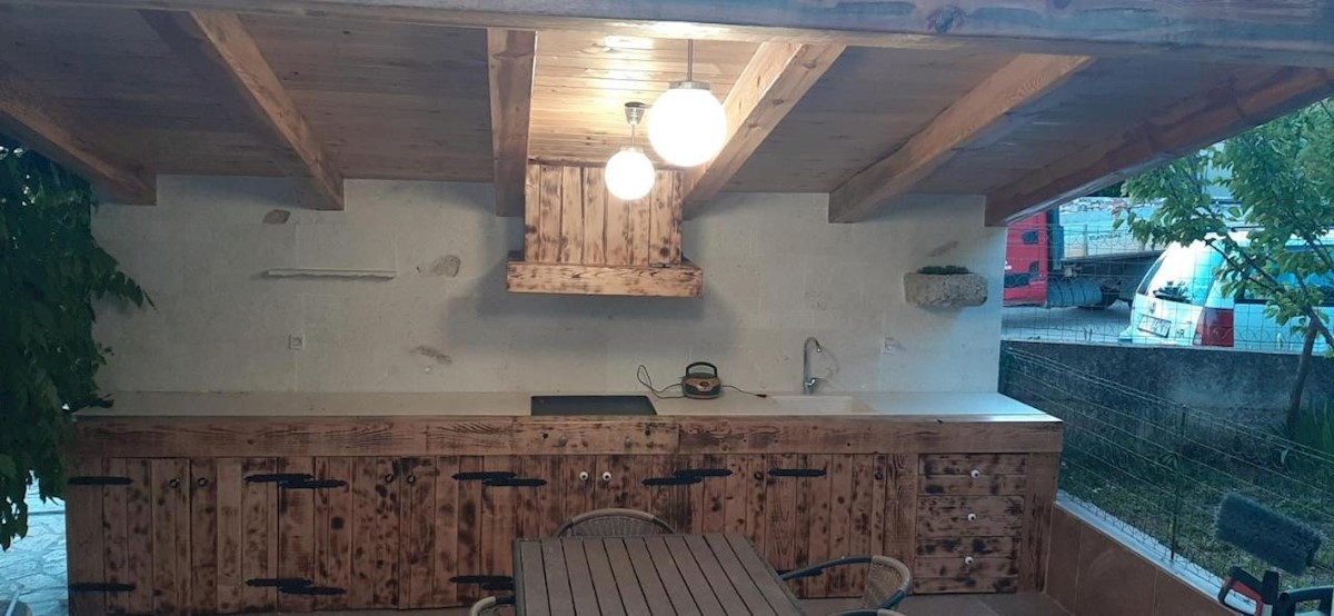 Hiša Naprodaj - ISTARSKA Umag
