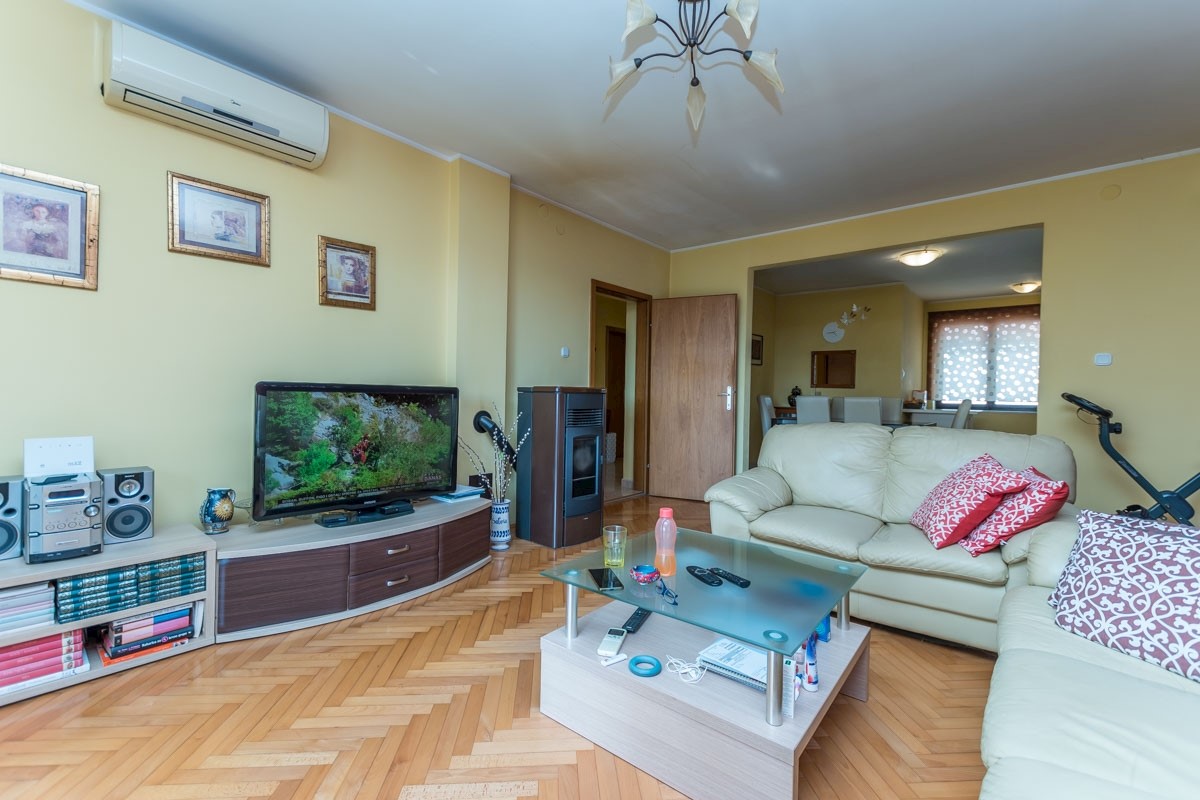 Flat For sale - ISTARSKA NOVIGRAD