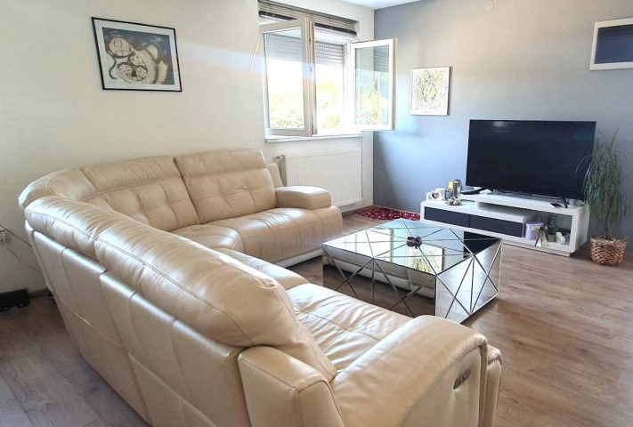 Flat for sale 101 m² – Pula