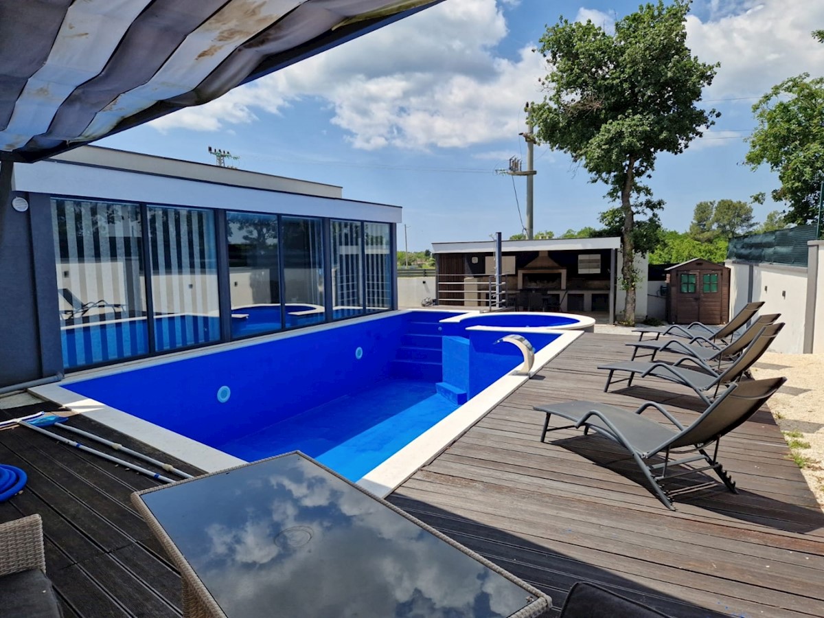 Maison À vendre - Istarska Svetvinčenat - foto 3/32