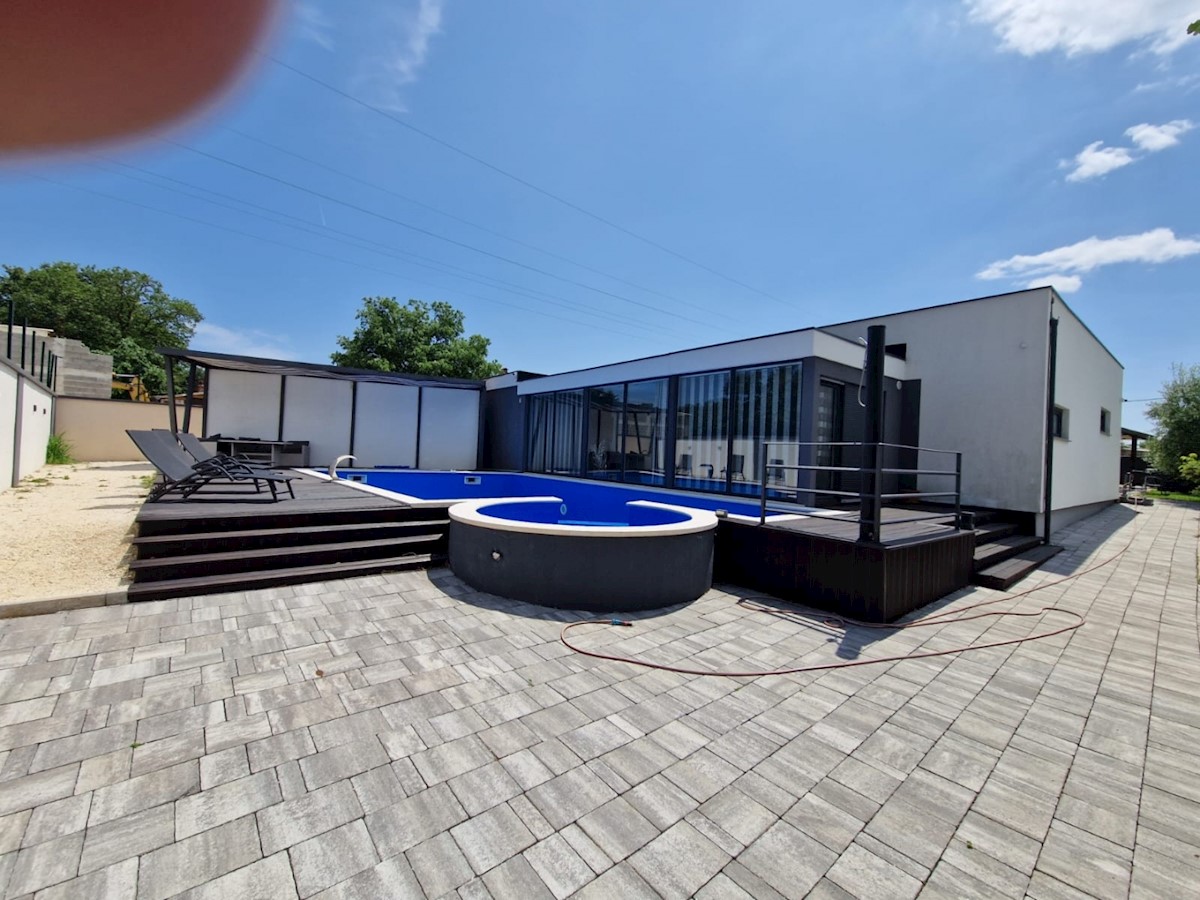 Maison À vendre - ISTARSKA SVETVINČENAT