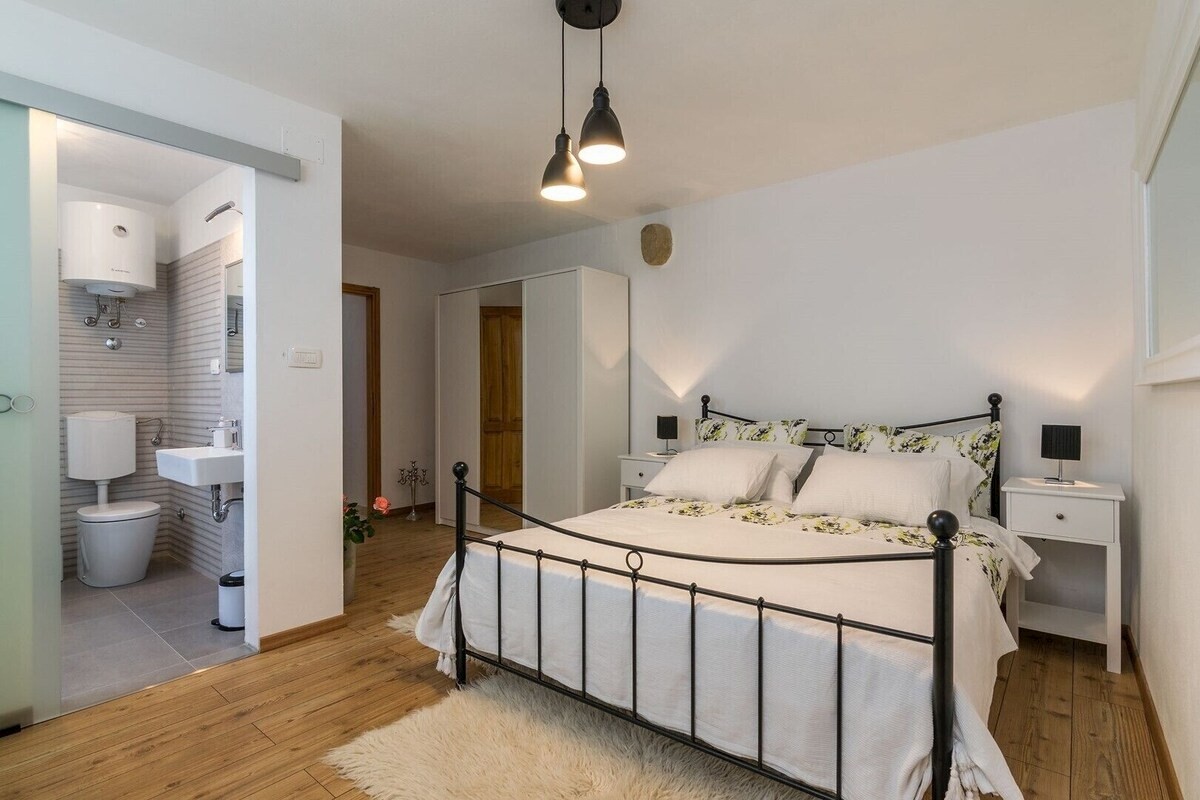 House For sale - ISTARSKA OPRTALJ