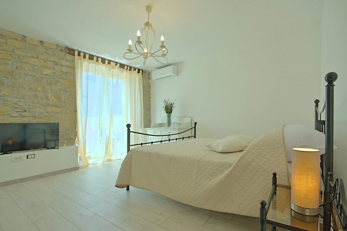 House For sale - ISTARSKA OPRTALJ