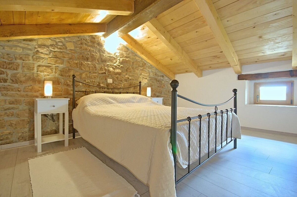 House For sale - ISTARSKA OPRTALJ