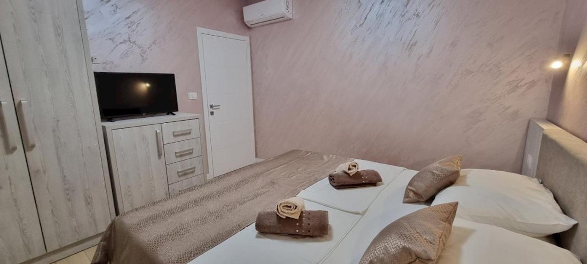 Kuća Na prodaju - ISTARSKA SVETVINČENAT