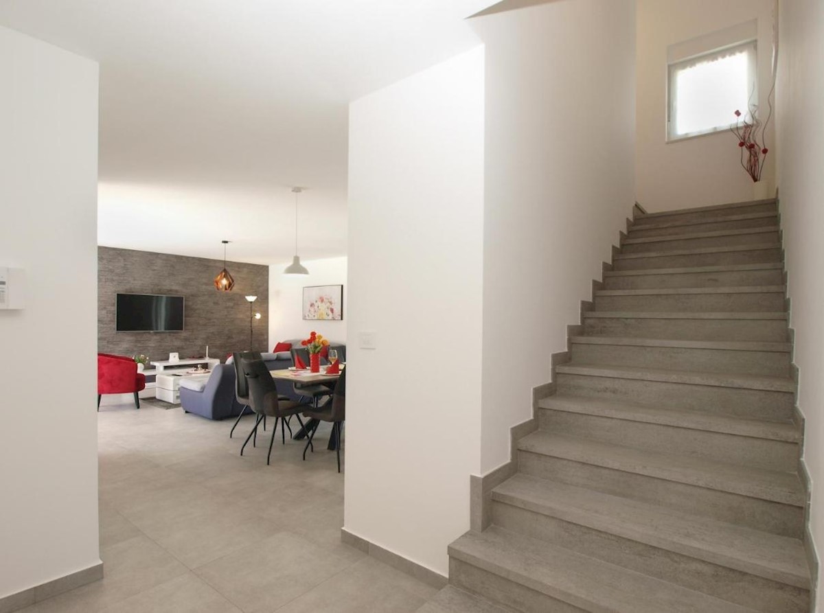 House For sale - ISTARSKA LIŽNJAN