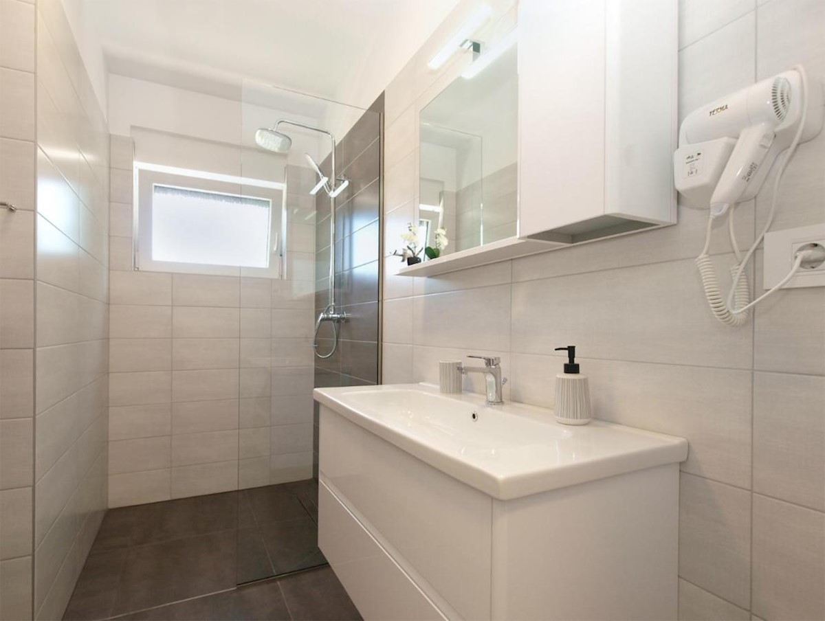 House For sale - ISTARSKA LIŽNJAN