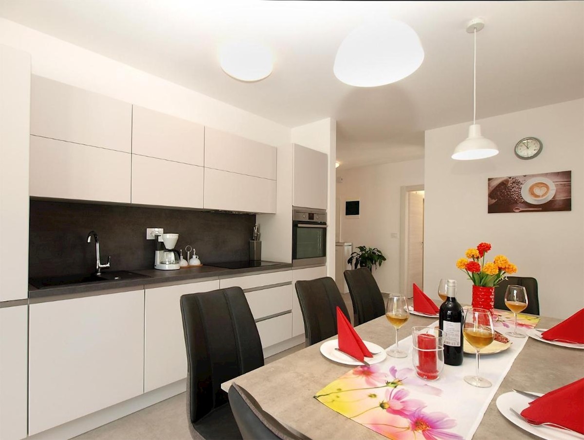 House For sale - ISTARSKA LIŽNJAN