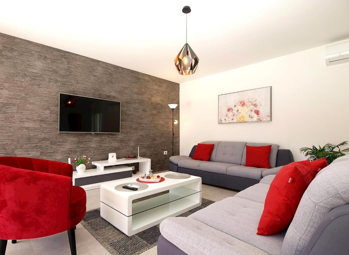 House For sale - ISTARSKA LIŽNJAN