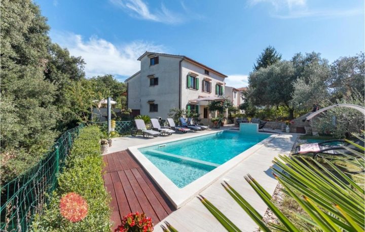Casa in vendita 258 m² – Pula