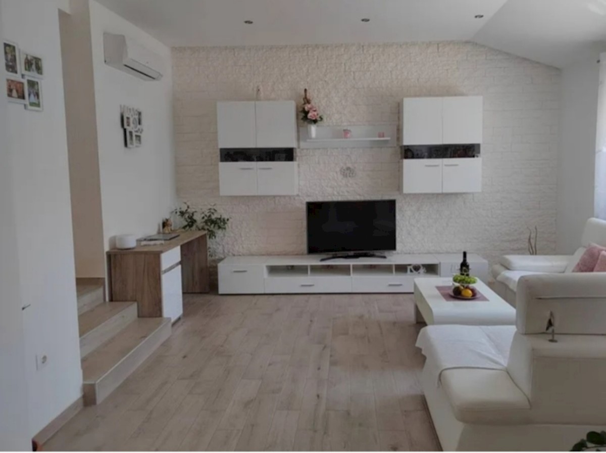 Haus Zu verkaufen - ISTARSKA PULA